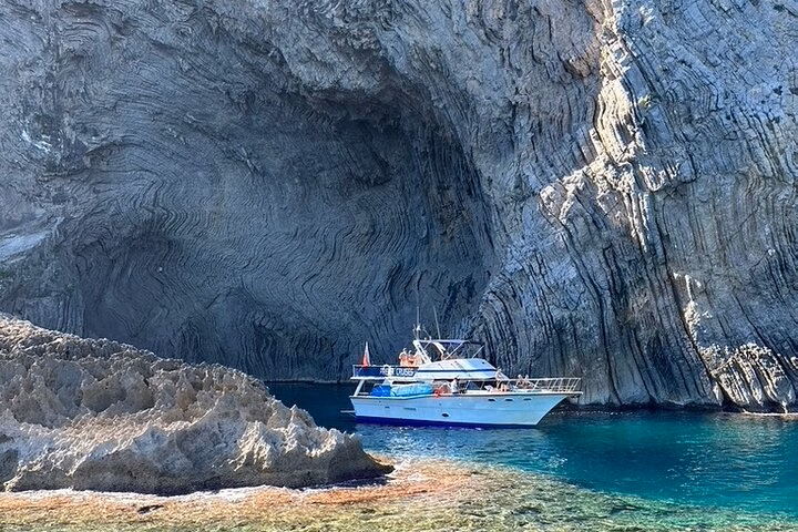 Premier Cruises Mallorca: SUP, Snorkel, Bebidas y Tapas