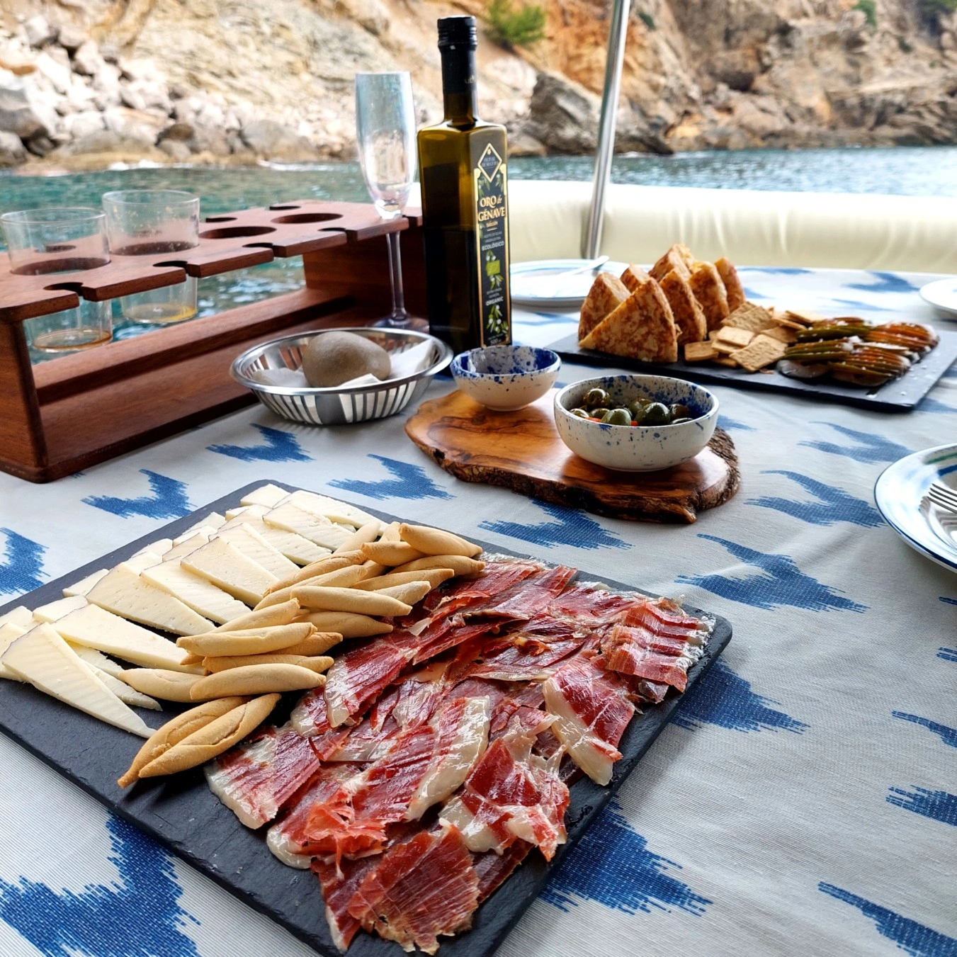 Barco privado — Experiencia en tapas (2.5h)